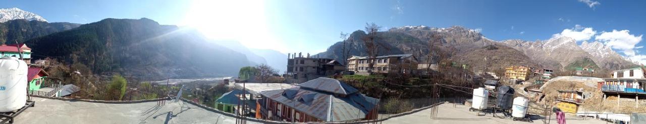 Hotel Mahima Sāngla Exterior foto
